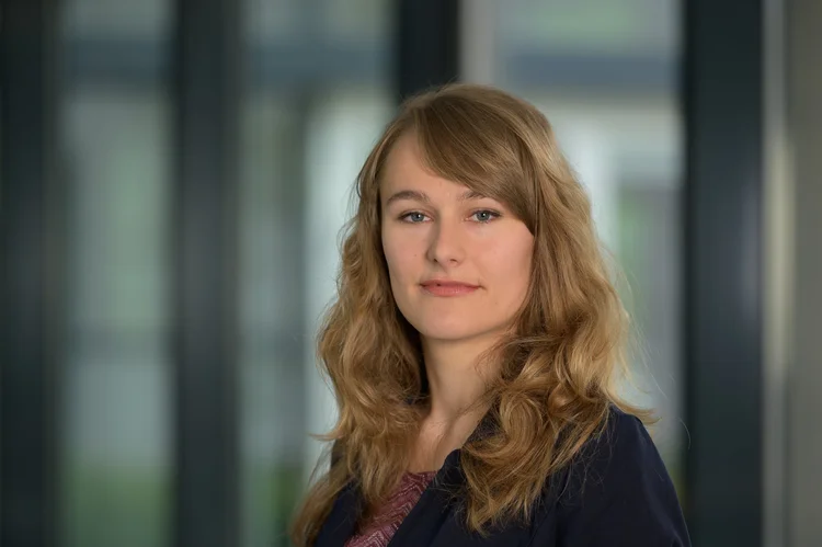 Laura Wahl